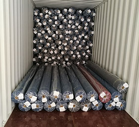 Nonwoven carpet